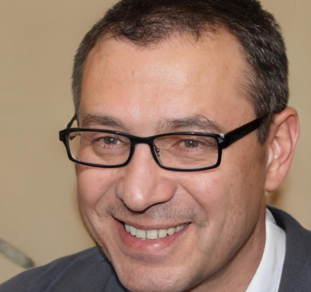 Portrait de Pierre Rousseau, consultant en gestion des risques